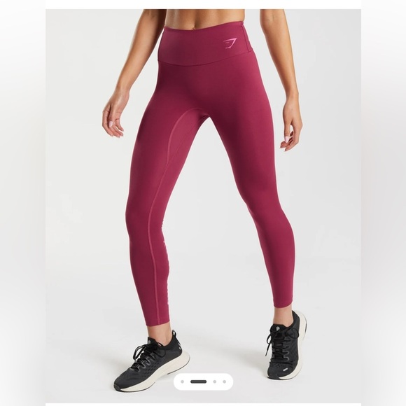 Gymshark Women's Deep Red Leggings Small - Picture 9 of 11